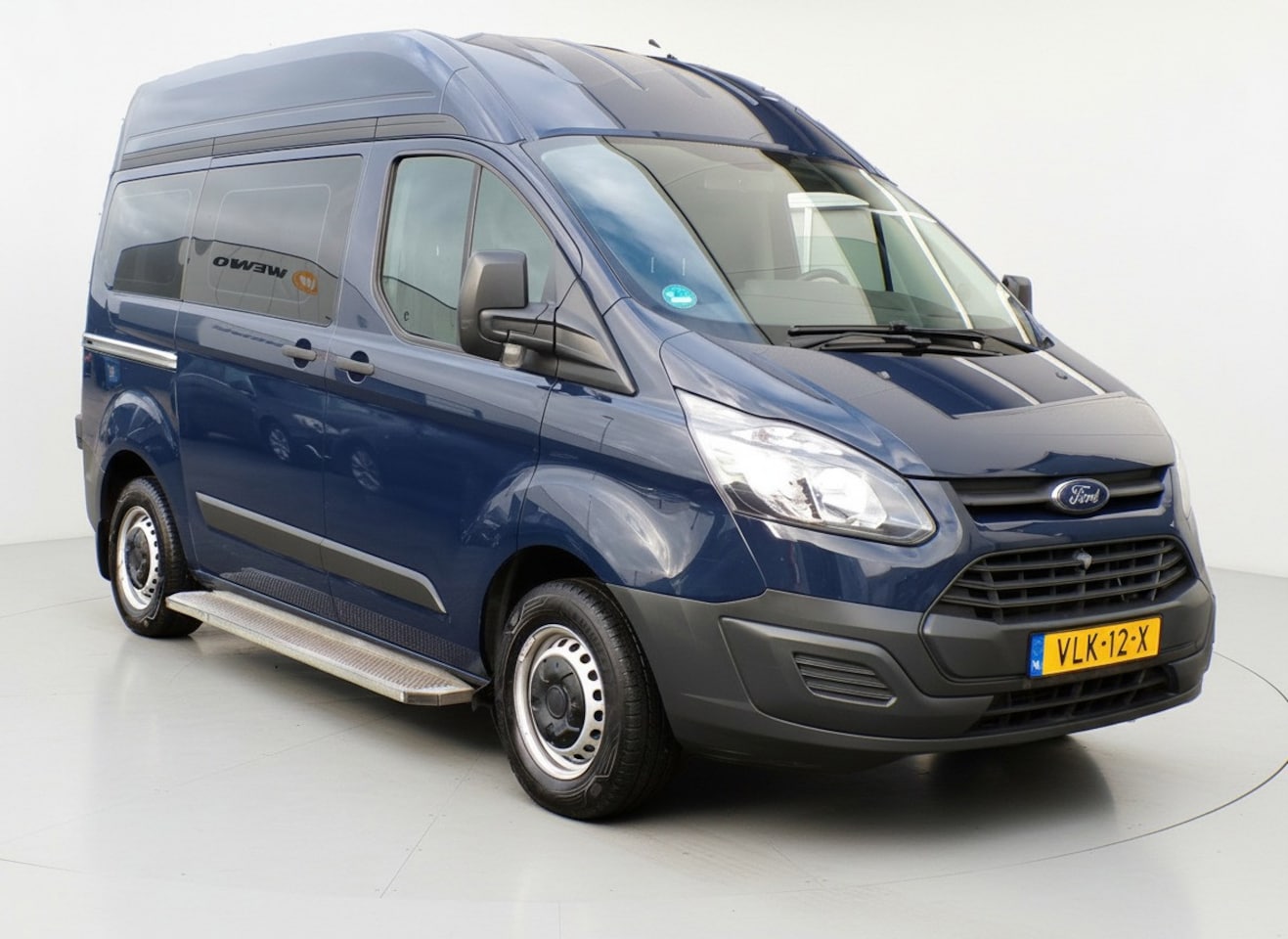 Ford Transit Custom - 310 2.2 TDCI L1H2 Ambiente DC Rolstoelbus!! - AutoWereld.nl