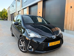 Toyota Yaris - 1.5 Hybrid Y20 (bj 2018) AUTOMAAT|PANO|XENON|NAVI|CAMERA