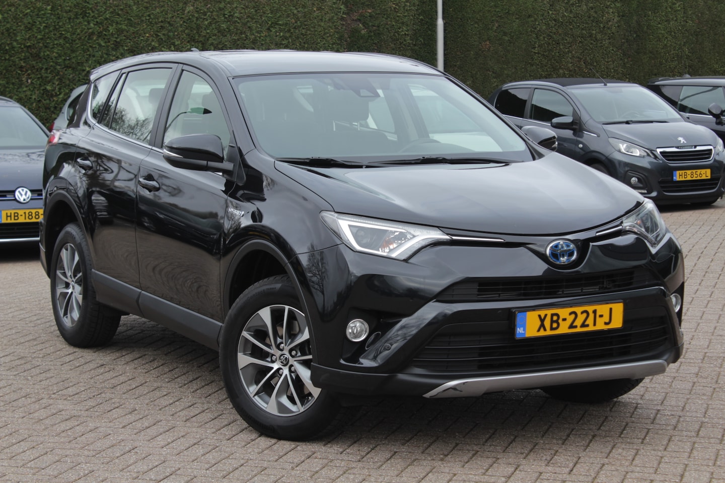 Toyota RAV4 - 2.5 Hybrid Dynamic / Camera / Navigatie / Cruise Control / 2e Eigenaar / Compleet dealer o - AutoWereld.nl