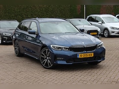 BMW 3-serie Touring - 330e eDrive Edition / Leder / Ambiance / CarPlay / Parkeerhulp V+A / 19'' / Harman Kardon