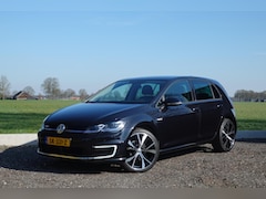 Volkswagen e-Golf - WARMTEPOMP CARPLAY DYNAUDIO PDC STOELVERW