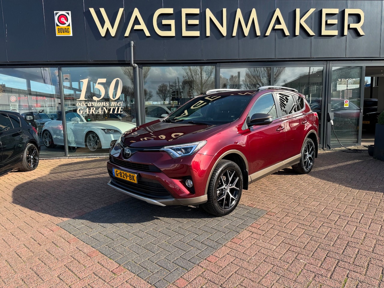 Toyota RAV4 - 2.0 VVT-i AWD Executive Business AUT|ACC|Trekhaak - AutoWereld.nl