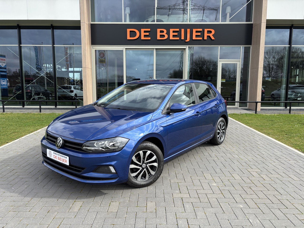 Volkswagen Polo - 1.0 MPI 80pk Trendline Airco I Bluetooth I LM velgen - AutoWereld.nl