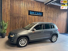 Volkswagen Tiguan - 1.4 TSI Sport&Style Airco, Trekhaak, Navigatie