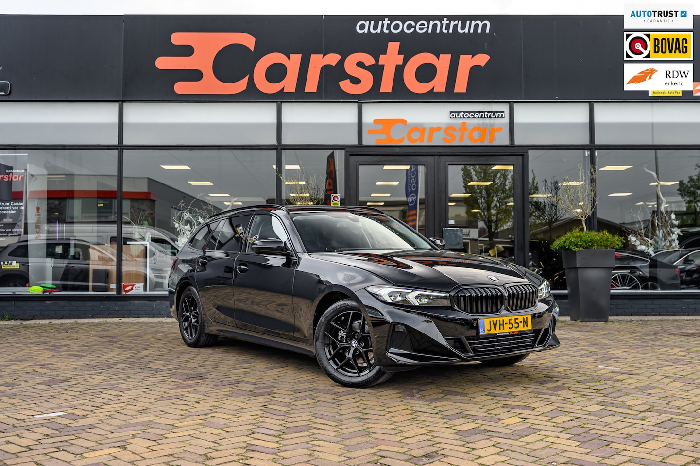 BMW 3-serie Touring - 318i High Executive|Led|Car-Play|trekhaak - AutoWereld.nl