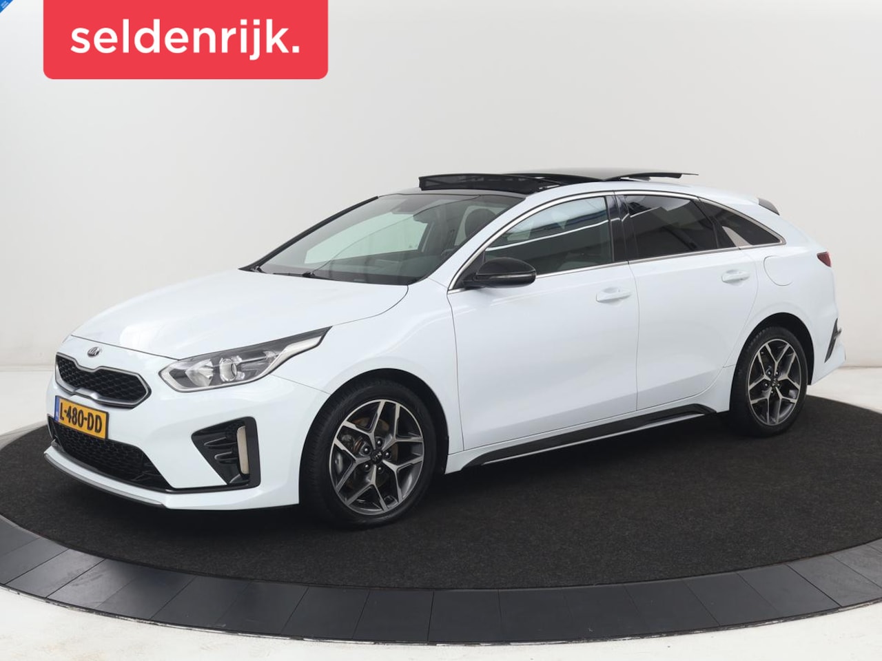 Kia Pro cee'd - 1.5 T-GDi MHEV GT-Line Edition | Panoramadak | Carplay | Camera | Navigatie | Parkeerhulp - AutoWereld.nl