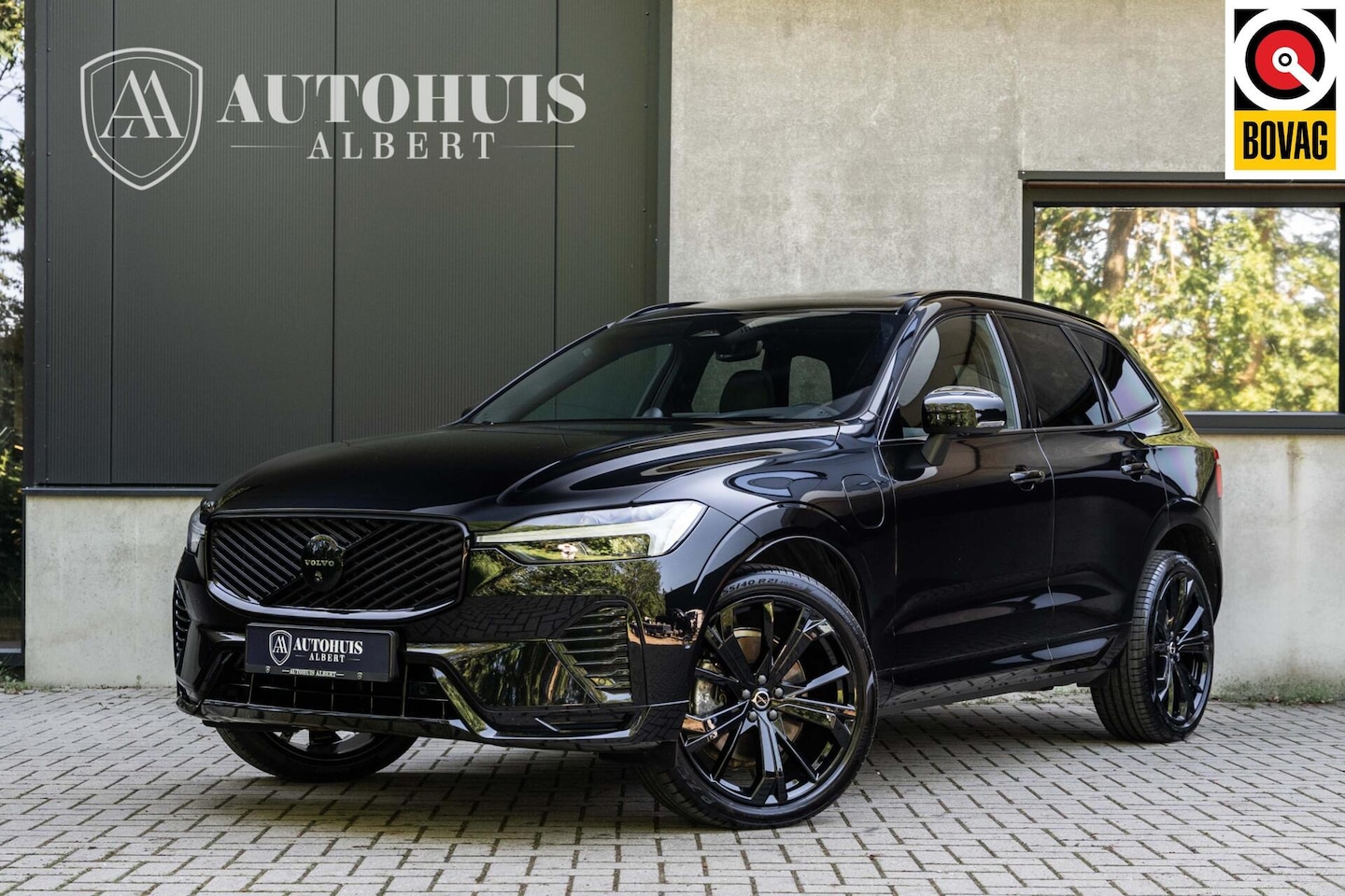 Volvo XC60 - T8 Ultra Black Ed. B&W Lucht Pano Massage HUD 21' - AutoWereld.nl