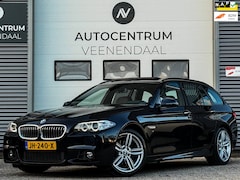 BMW 5-serie Touring - 520i High Executive 3X M-SPORT LCI PANO/HUD/TREKHAAK