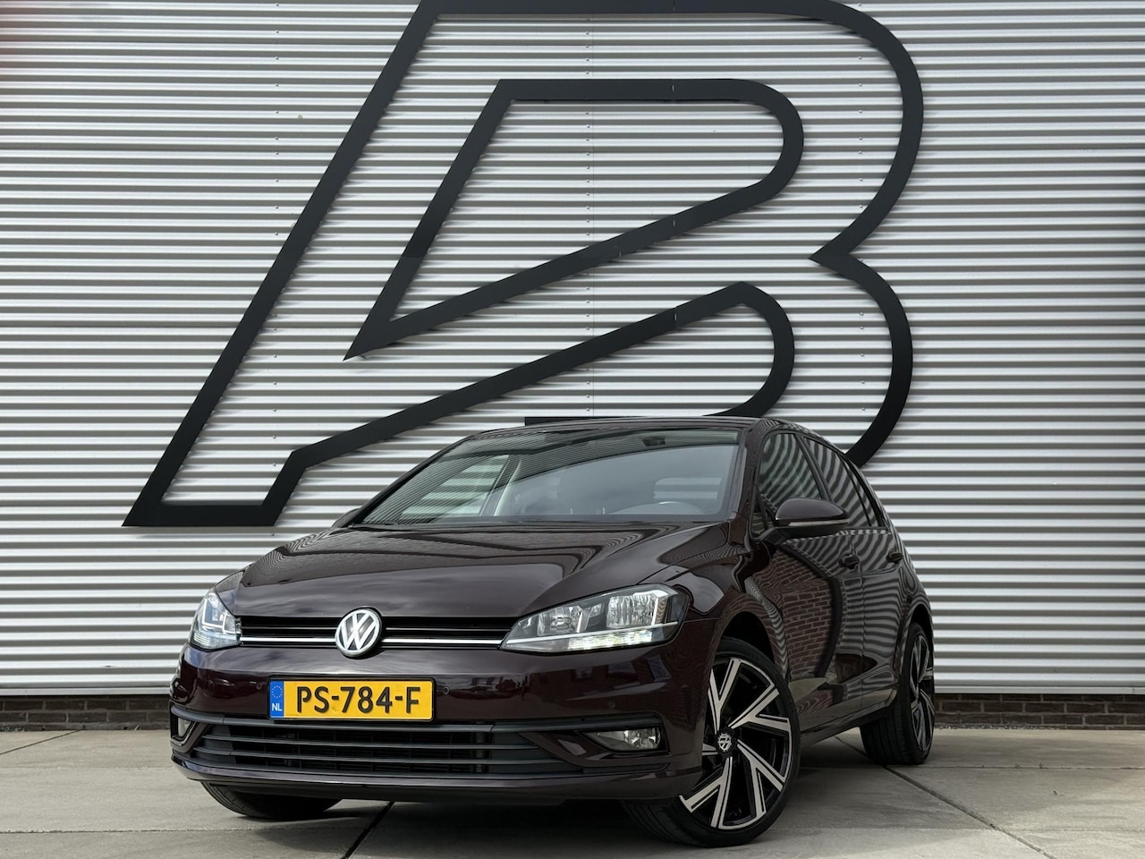 Volkswagen Golf - 1.0 TSI Trendline Navi|Clima|Cruise|Carplay|PDC V+A|N.A.P|APK tot 10-2026 - AutoWereld.nl