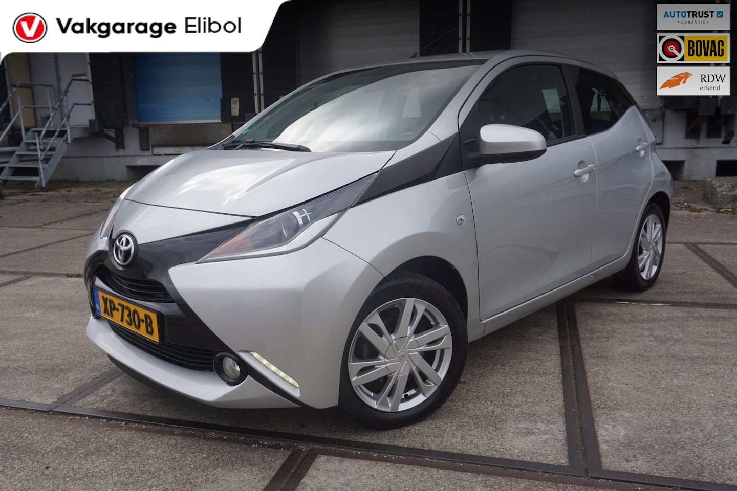Toyota Aygo - 1.0 VVT-i x-cite 1.0 VVT-i x-cite - AutoWereld.nl