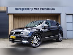 Volkswagen Tiguan - 2.0 TSI 180pk DSG 4Motion Highline Executive Pano.Dak HUD Virtual 19inch LM Stoel/Stuurwie