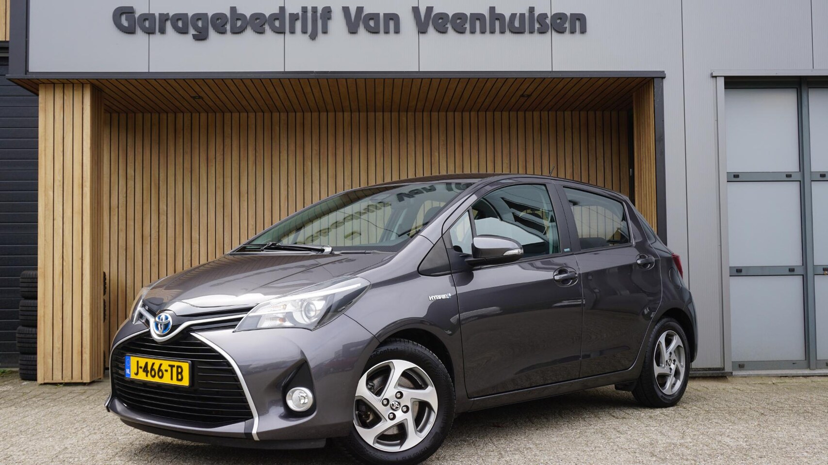 Toyota Yaris - 1.5 101pk Hybrid Edition S Navi A-Camera Cruise Control Keyless 15inch LM Clima *Dealer o. - AutoWereld.nl