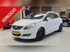 Opel Corsa - 1.4-16V OPC Line Navi, Carplay, 17" LMV, Sportstoelen,