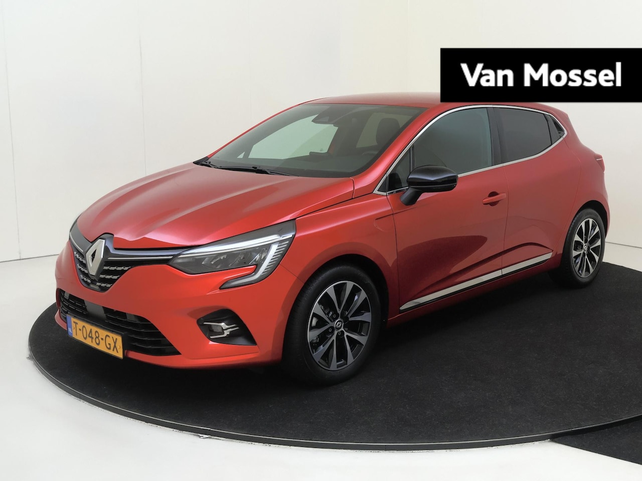 Renault Clio - 1.6 E-Tech Hybrid 145 PK Techno | Pack Advanced Safety | Pack Infotainment 9.3" | Pack Lig - AutoWereld.nl