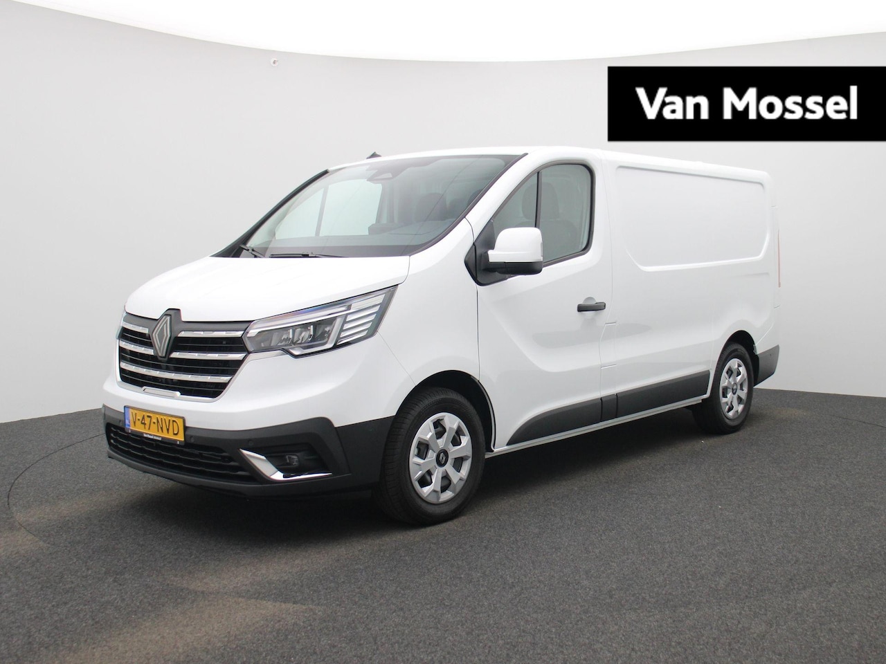 Renault Trafic E-Tech - T29 L1H1 Advance 52 kWh | Lat-om-lat + Laadvloer | Camera | Trekhaak | LED Pure Vision | F - AutoWereld.nl