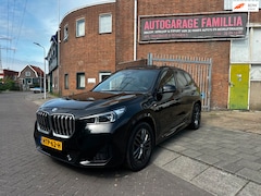 BMW X1 - SDrive18i M-Pakket/Pano/Massage/elect.trekhaak/Harman Kardon