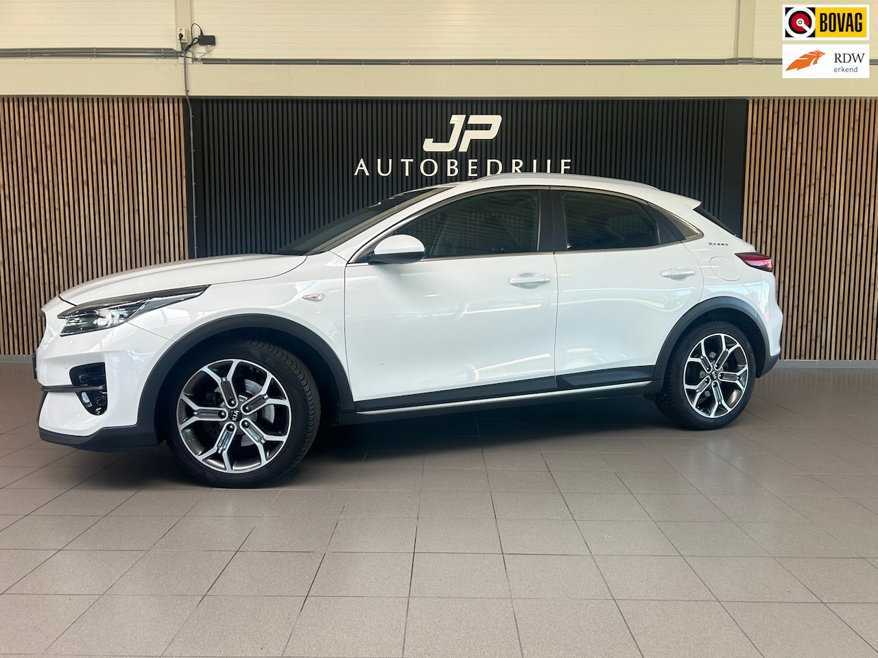 Kia XCeed - 1.4 T-GDi DynamicPlusLine Automaat|JBL|ACC|Camera|Navi|Leder - AutoWereld.nl