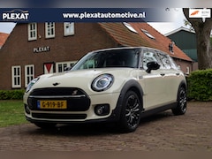 MINI Clubman - 1.5 Cooper Business Edition Aut. | Panorama | Sportstoelen | Harman-Kardon | Engelse Achte