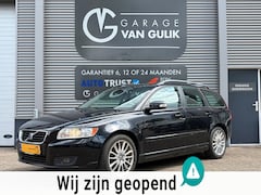 Volvo V50 - 2.0 Momentum 146PK Trekhaak, Clima, Cruise, ElektrRamen+Spiegels, Radio/Cd-Speler, Dakrail