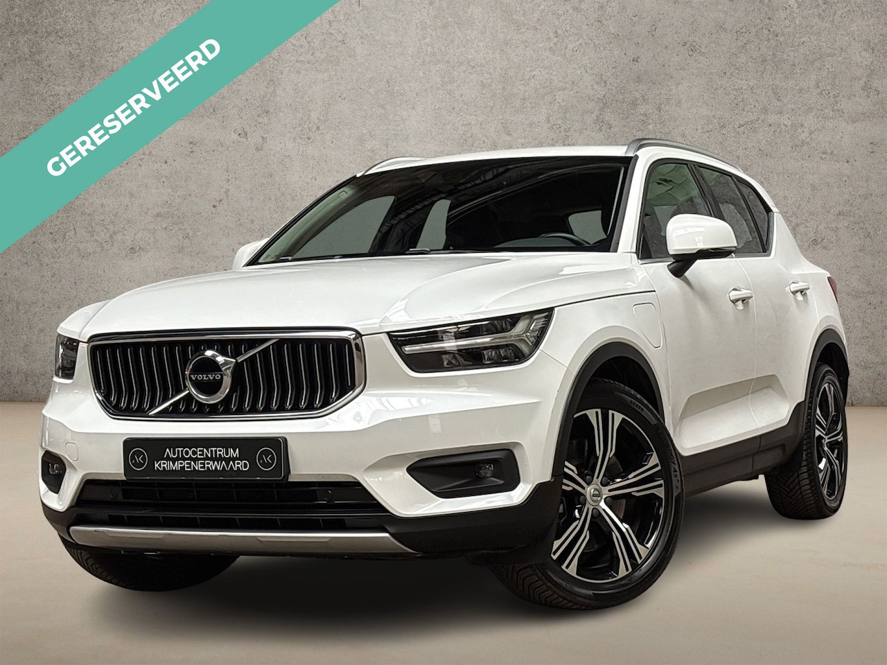 Volvo XC40 - 1.5 T5 Twin Engine Inscription 252Pk Automaat (APPLE CARPLAY, GROOT NAVI, LEDER, GETINT GL - AutoWereld.nl