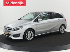 Mercedes-Benz B-klasse - 200 Urban | Adaptive cruise | Stoelverwarming | Full LED | Park Assist | Navigatie | Side