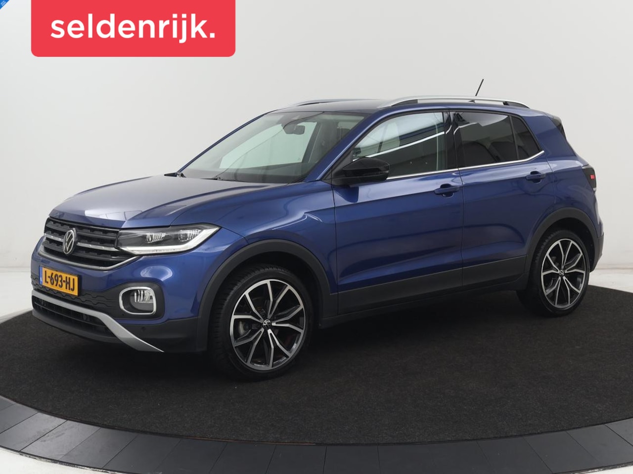 Volkswagen T-Cross - 1.0 TSI Style | Carplay | Navigatie | Adaptive cruise | Full LED | Side Assist | Parkeerhu - AutoWereld.nl