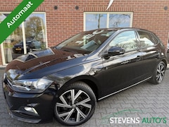 Volkswagen Polo - 1.0 TSI Comf.l. Bus. Automaat TREKHAAK / 17 INCH / CARPLAY / AND