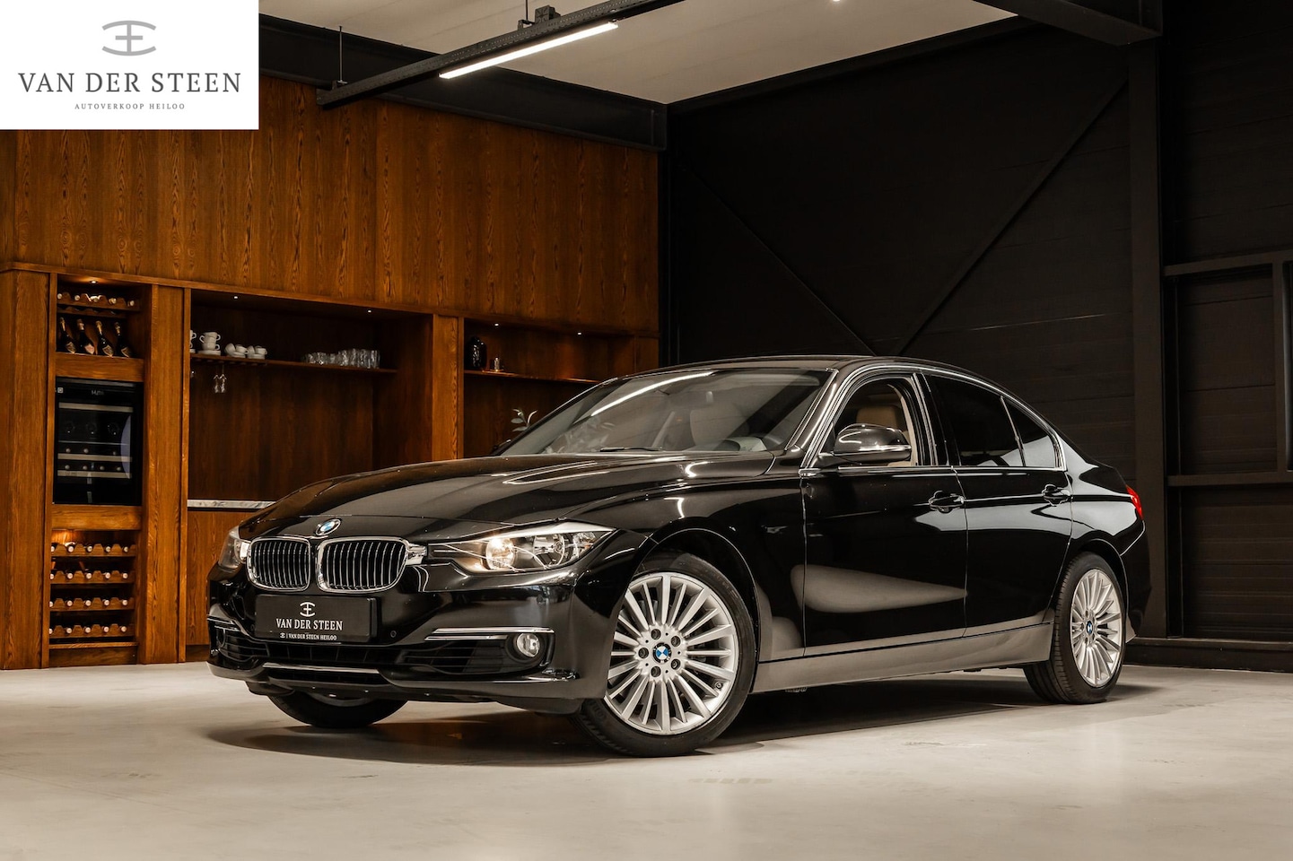 BMW 3-serie - 328i xDrive High Executive Leder | Dealer Onderhouden - AutoWereld.nl