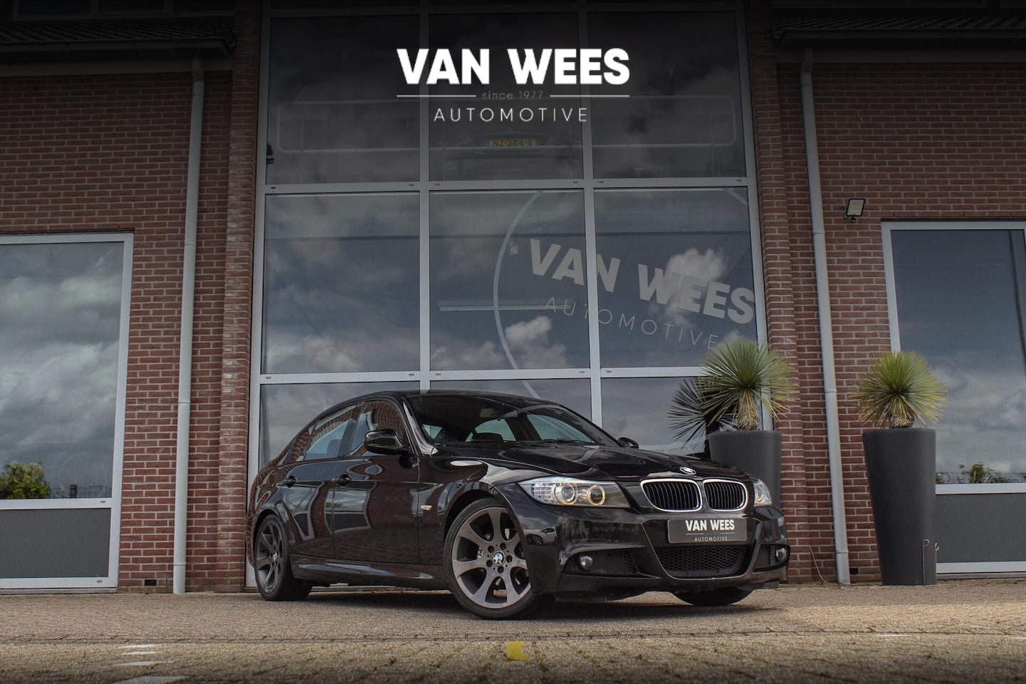 BMW 3-serie - 318i Business Line M-sport | M-pakket | NL auto | Facelift | Xenon | Cruise control | Navi - AutoWereld.nl