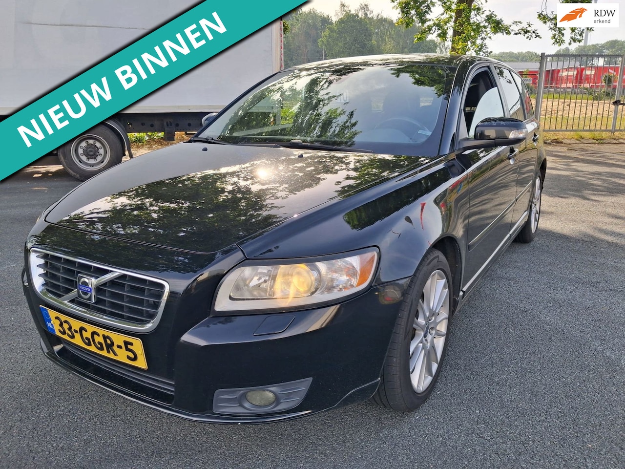 Volvo V50 - 1.8 Edition II NETTE AUTO RIJDT EN SCHAKELT GOED - AutoWereld.nl
