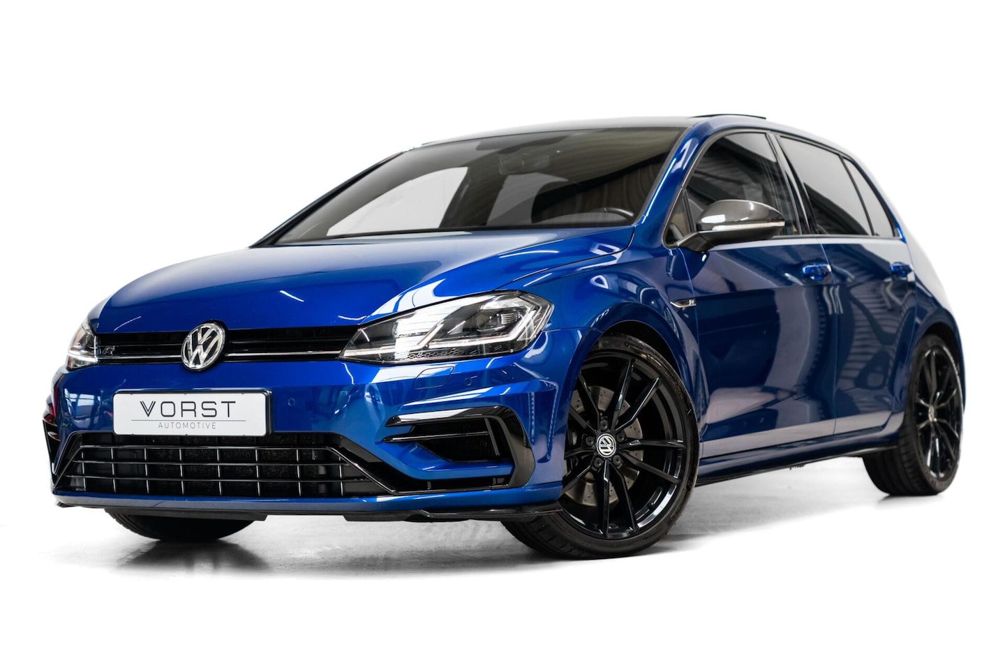 Volkswagen Golf - 2.0 TSI 4Motion R Perf Akrapovic Pano Dsg - AutoWereld.nl