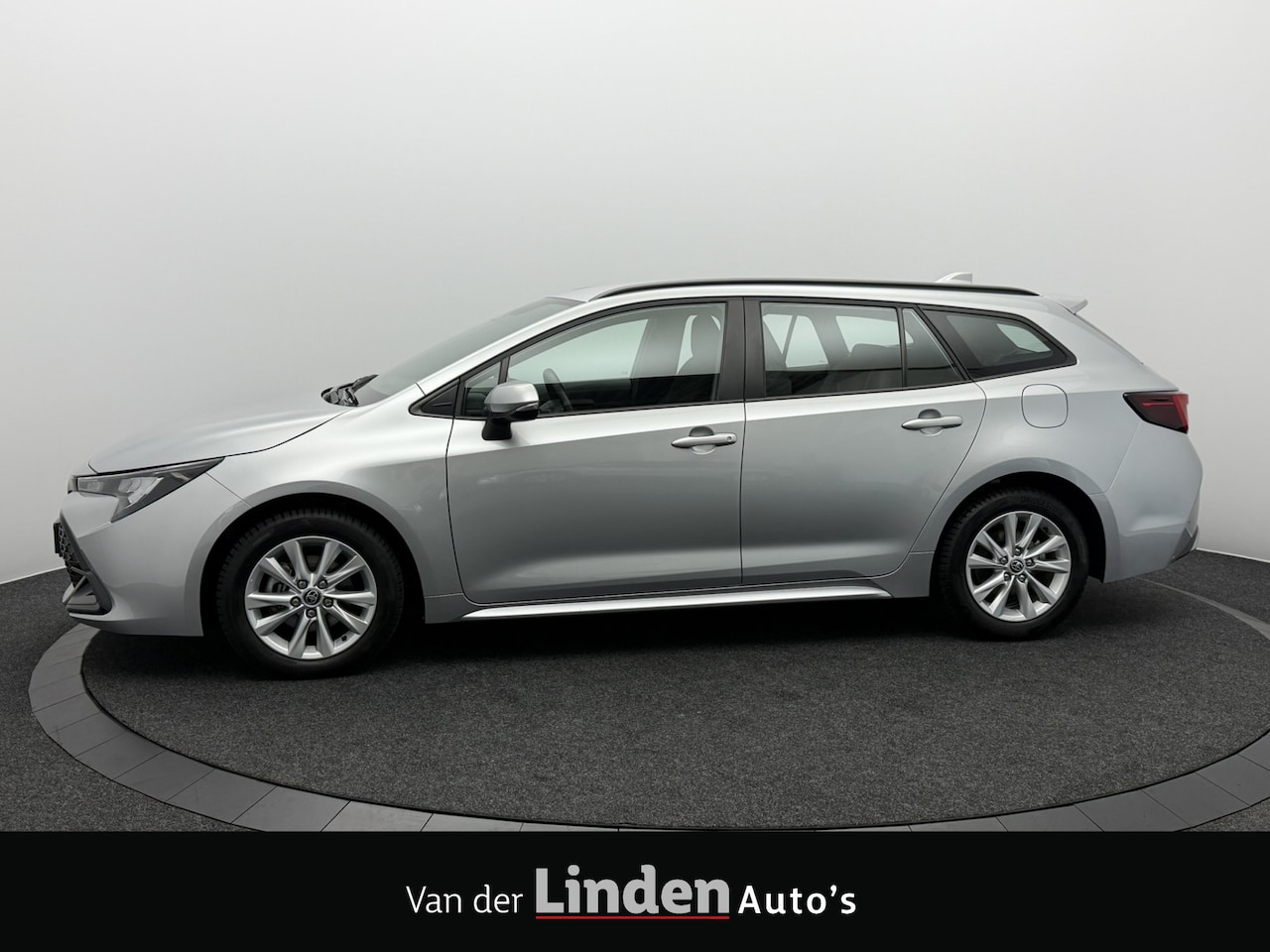 Toyota Corolla Touring Sports - Hybrid 140 Active | Led | Navigatie | Camera | Carplay&Android - AutoWereld.nl