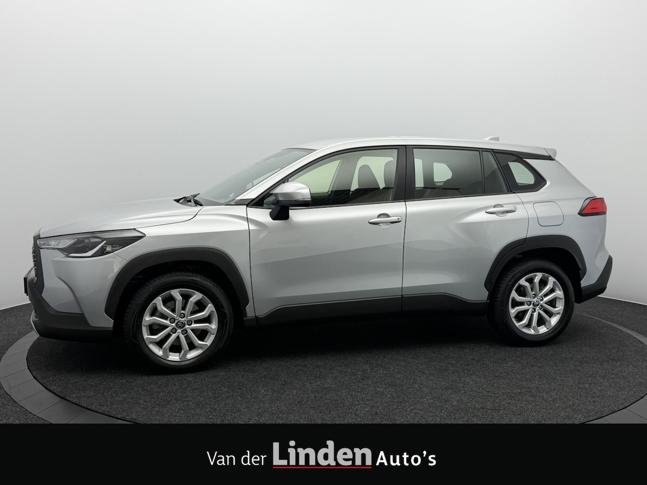 Toyota Corolla Cross - 2.0 High Power Hybrid Active | Camera | Navigatie | Carplay&Android - AutoWereld.nl