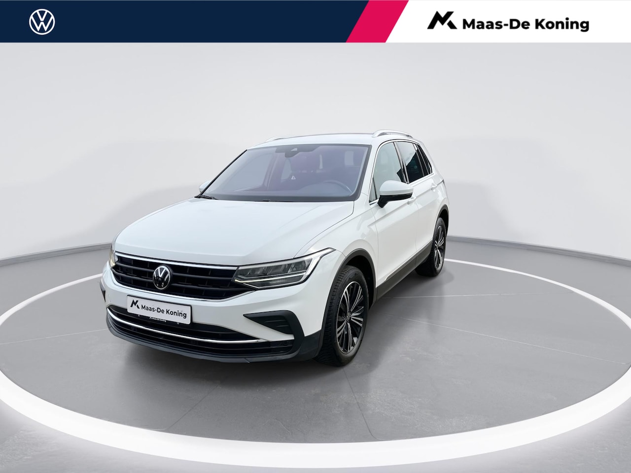 Volkswagen Tiguan - 1.5TSI/150PK Life Business DSG · Navigatie · Apple/Android Car Play · Trekhaak · Camera + - AutoWereld.nl