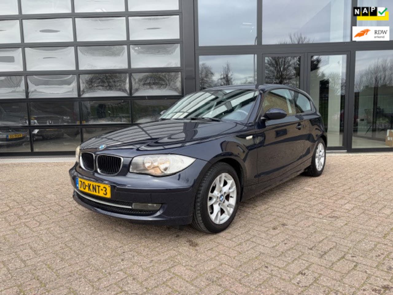 BMW 1-serie - 116i Corporate 116i Corporate,NL-Auto, zuinig - AutoWereld.nl