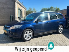 Ford Focus Wagon - 1.6 Comfort |trekhaak | airco | cruise | nw apk