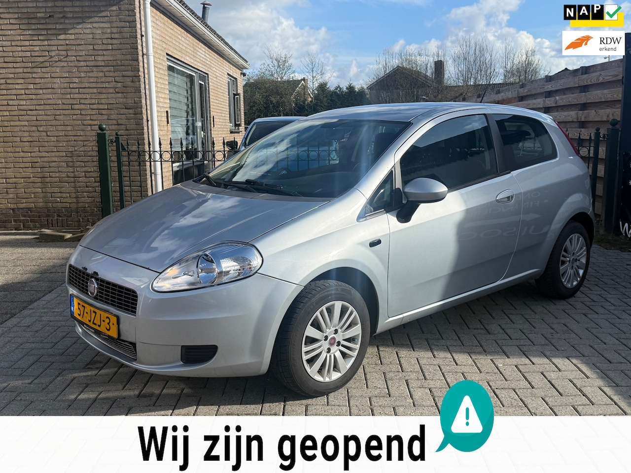 Fiat Grande Punto - 1.4 Edizione Lusso | nieuwe apk keuring | airco | cruise | lm velgen | - AutoWereld.nl