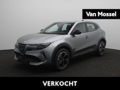 Alfa Romeo Junior - Elettrica 54 kWh | Apple Carplay/Android Auto | Cruise Control | Lichtmetalen Velgen | Air