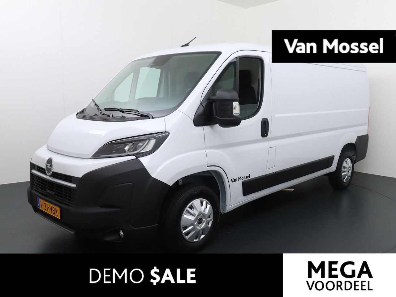 Opel Movano - 2.2D 120 S&S L2H1 3.0t Opel Movano 2.2D 120 S&S L2H2 3.0t | Parkeer sensoren | Trekhaak | - AutoWereld.nl