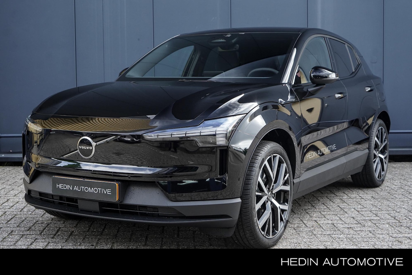 Volvo EX30 - Single Motor Ext Range Plus Black Ed Europa 69 kWh | Elektrische voorstoelen | Stoel- & st - AutoWereld.nl