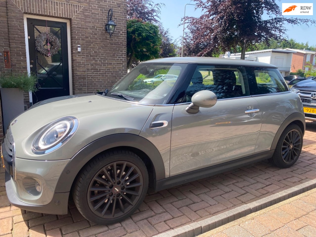 MINI Cooper - Mini 1.5 AUTOMAAT NIEUWSTAAT 89.000KM ORIG 1e EIGENARESSE org nederlandse auto incl onderh - AutoWereld.nl