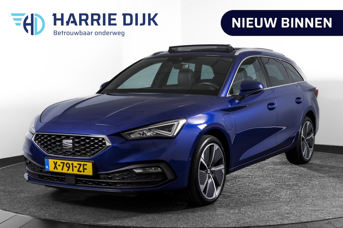 SEAT Leon Sportstourer - 1.4 TSI eHybrid PHEV Xcellence | S/K-Panodak | Dig. Cockpit | Adapt. Cruise | Stoel-+Stuur - AutoWereld.nl