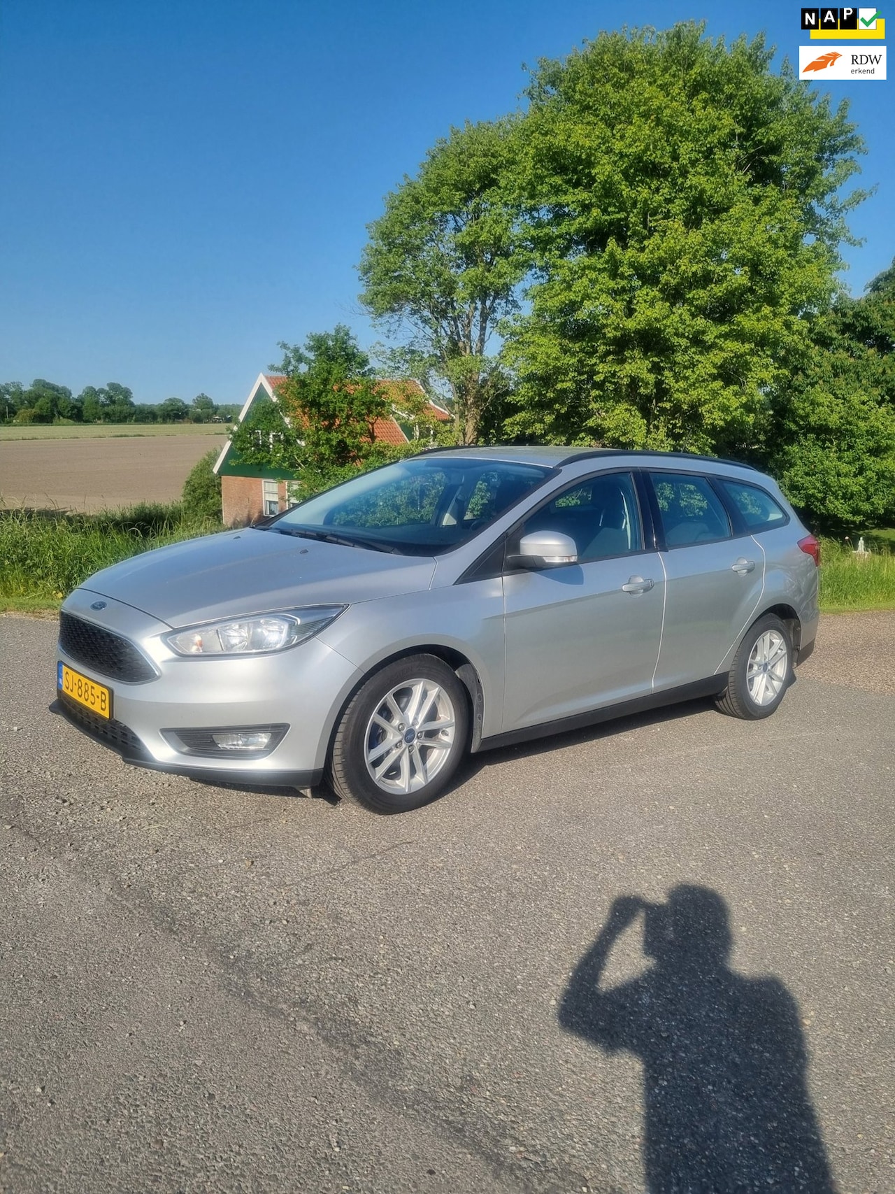 Ford Focus Wagon - 1.5 TDCI Aut. Color black = Grey gewrapt, Incl. BTW/ BPM Euro 6 - AutoWereld.nl