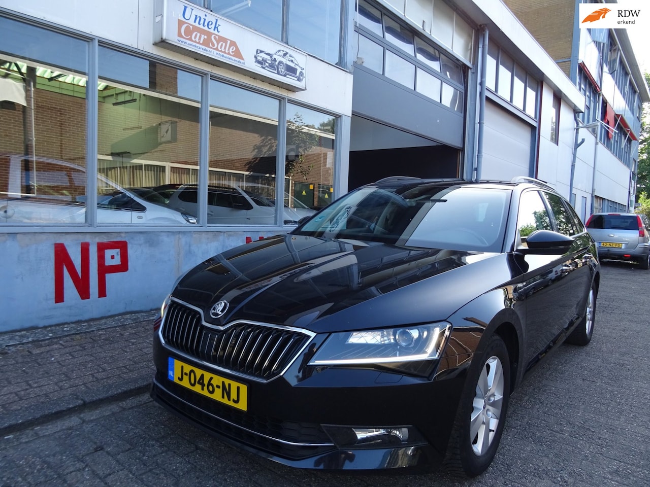 Skoda Superb Combi - 1.4 TSI ACT Style Business 1.4 TSI ACT Style Business - AutoWereld.nl