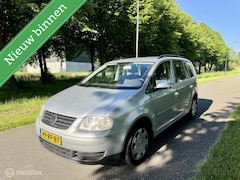 Volkswagen Touran - 1.6-16V FSI Trendline*AUTOMAAT*CRUISE CONTROL
