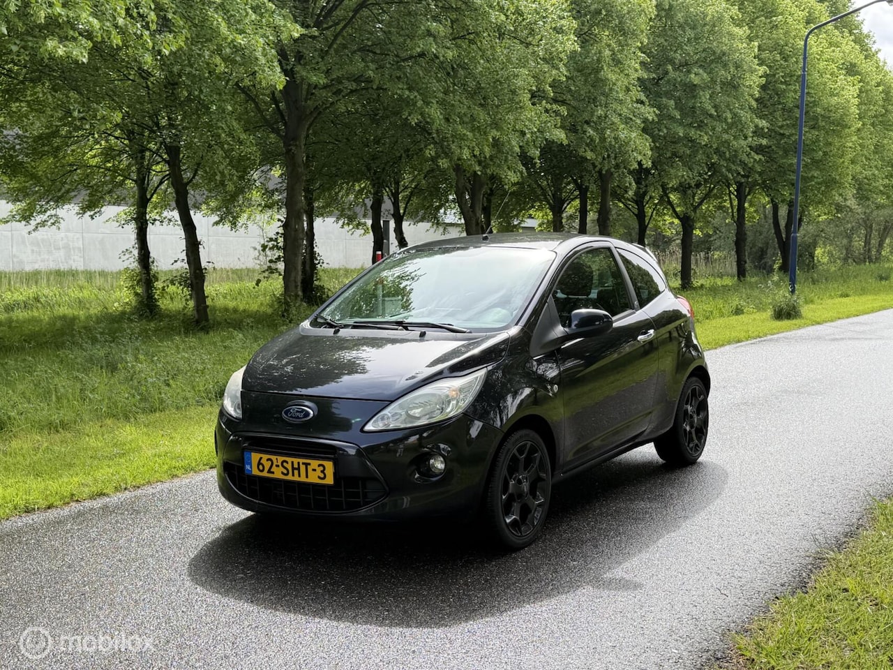 Ford Ka - 1.2 Metal start/stop*APK 02/2027*CRUISE CONTROL*GROTE SCHERM* - AutoWereld.nl