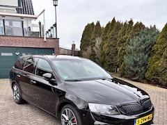 Skoda Octavia Combi - 2.0 TSI RS