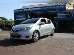 Toyota Yaris - 1.3 VVT-i Aspiration 1 eig. navi dealeronderhouden