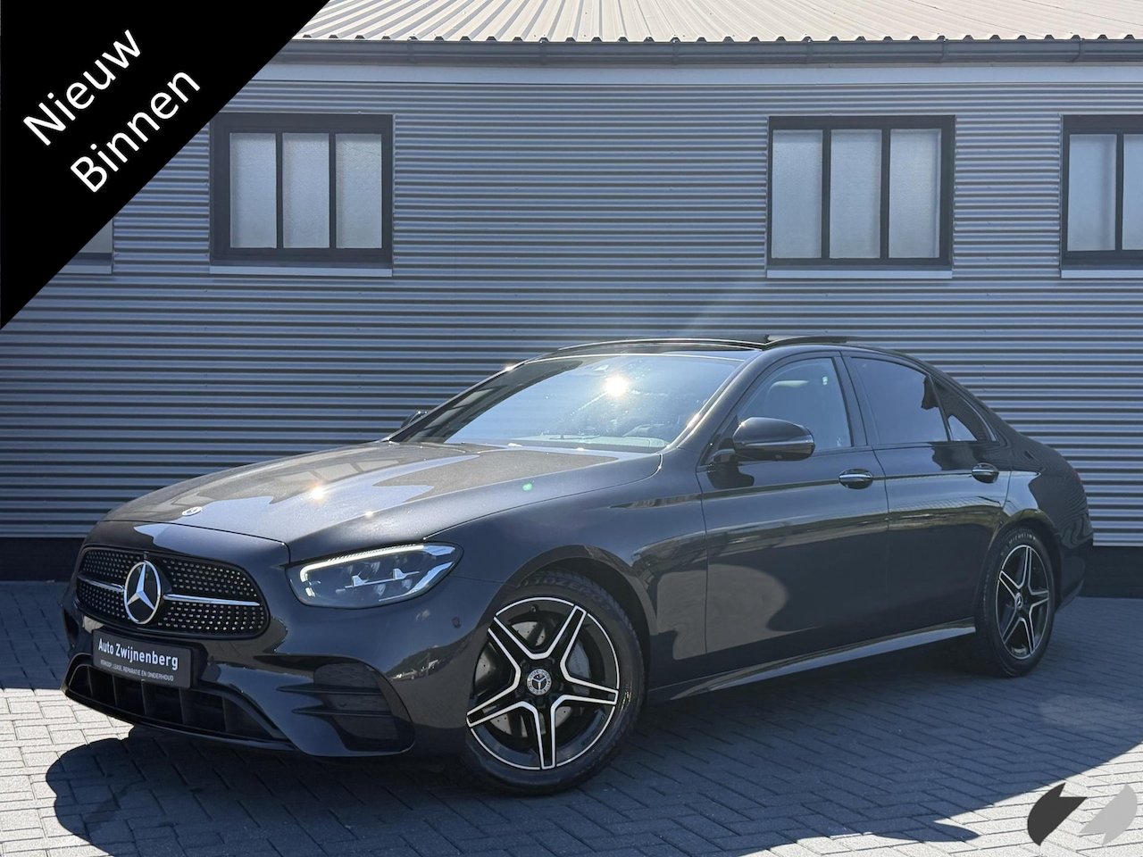 Mercedes-Benz E-klasse - 200 AMG |Pano|Trekhaak|Memory|Burmester| - AutoWereld.nl