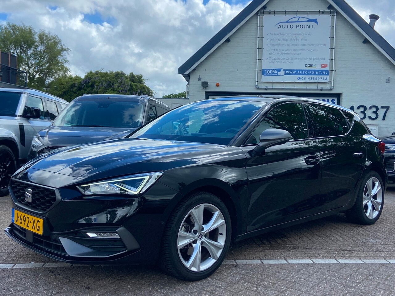 SEAT Leon - 1.5 TSI FR 95500KM/NEW MODEL/MATRIX/SFEER/LANE - AutoWereld.nl